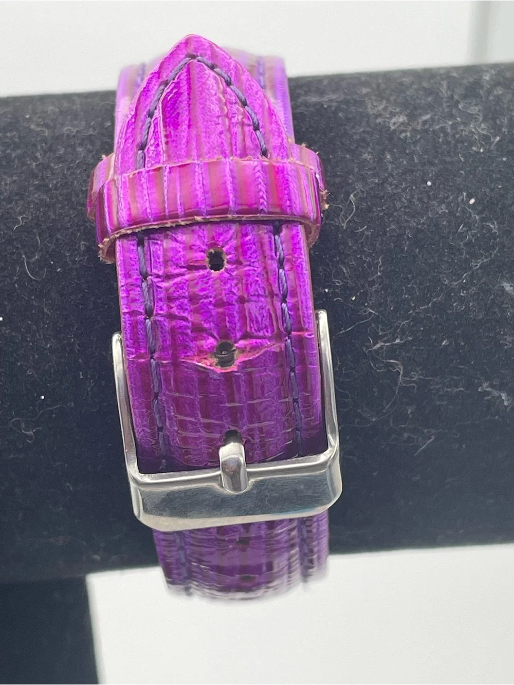 Genevèx Watch with Vibrant Purple Genuine Leather Band. Silver Tone